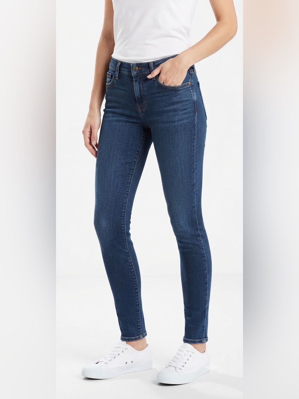 Levis Dark Blue The Skinny Jeans Missy 4-M
